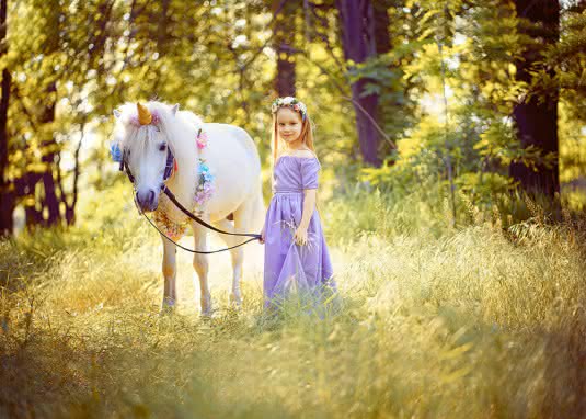 Einhorn Bedeutung, Mädchen mit Einhorn